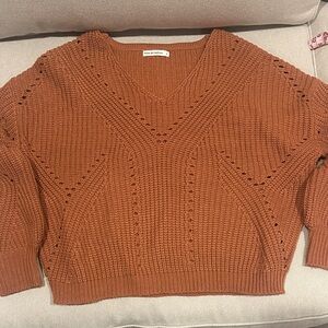 moon & madison V-Neck Sweater in Warm brown/rust/terracotta
